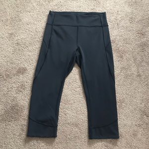 Size 8 Capri lululemon